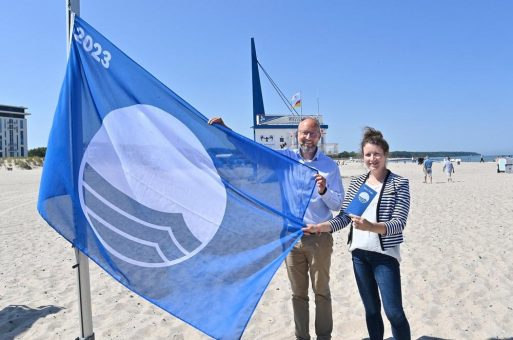 Blaue Flagge 2023: ein Kompliment für Rostocks Seebäder