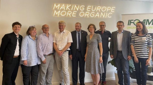 Jan Plagge als Präsident von IFOAM Organics Europe im Amt bestätigt