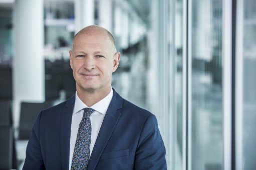 Vertrag vorzeitig verlängert: Jost Lammers weitere fünf Jahre an der Spitze der Flughafen München GmbH