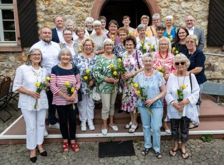 Seit 40 Jahren im Dienst der Patientinnen und Patienten – die Helfergruppe im GPR Klinikum