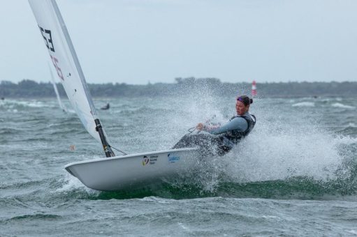 ILCA Europa Cup Tag 3: Hannah Anderssohn baut Führung aus