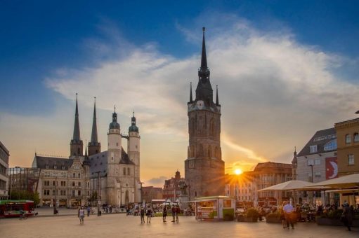 Sandskulpturen-Event auf Halles Marktplatz „Halle am Meer“