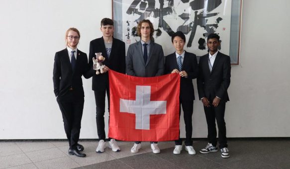 Begabte Schüler aus Genf und Schaffhausen zeigen ihr Können an Internationaler Physik-Olympiade