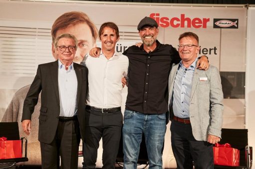 Jürgen Klopp feiert mit fischer 75-jähriges Jubiläum