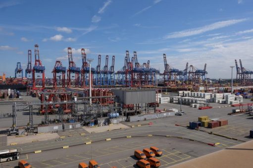 Vernetzte Container-Terminals: Telekom baut 5G-Campus-Netze für EUROGATE