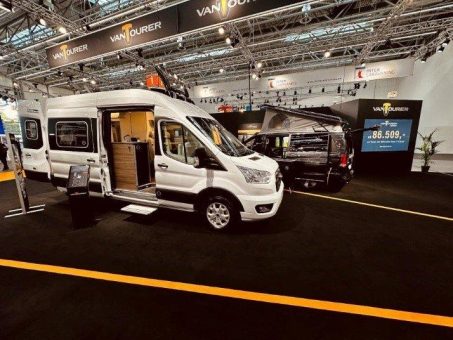 EuroCaravaning überrascht mit VANTourer auf neuer Basis