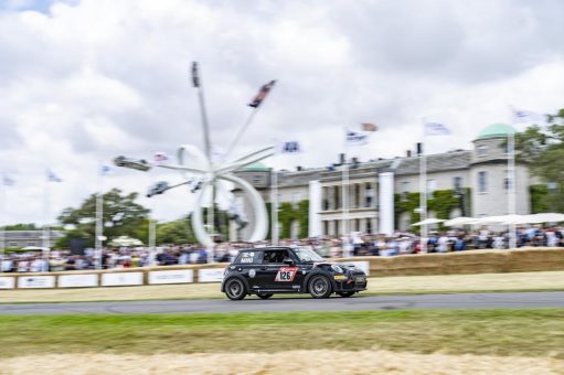 Goodwood Festival of Speed 2023: Bulldog Racing feiert den legendären Hillclimb.