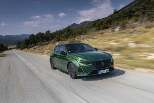 PEUGEOT 308 und PEUGEOT 308 SW: neue 48V-Hybridvariante* ab sofort bestellbar