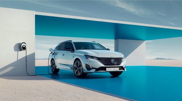 Der neue PEUGEOT E-308 SW*: Vollelektrische Kombi-Variante ab sofort bestellbar