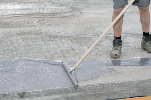 Selbstverlaufende Alternative zu Bitumenbahnen