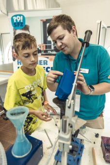 Türen auf mit der Maus am 03. Oktober: Hochschule Aalen  und explorhino erkunden mit Kindern wertvolle Schätze