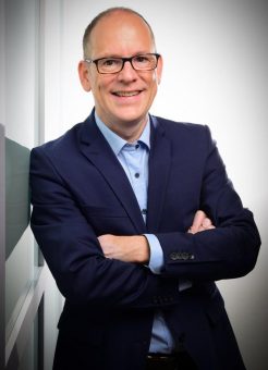 Konrad Auinger wird neuer COO der Photonics Systems Group