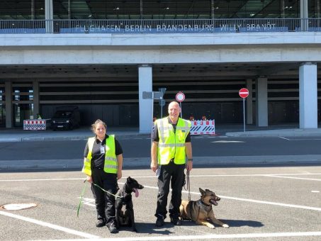 FraSec-Hundestaffel bei Sicherheitsüberprüfung am BER im Einsatz