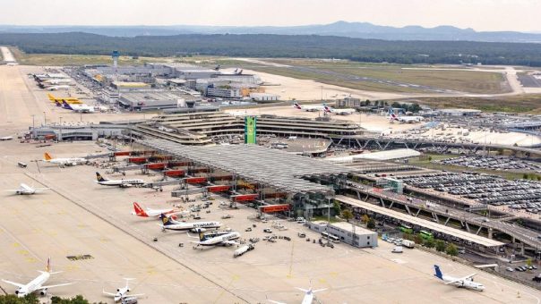 Flughafen Köln/Bonn geht mit FraSec vorzeitig in die Verlängerung