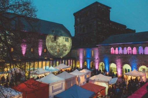 Sterntaler Weihnachtsmarkt im Brunnenhof Trier