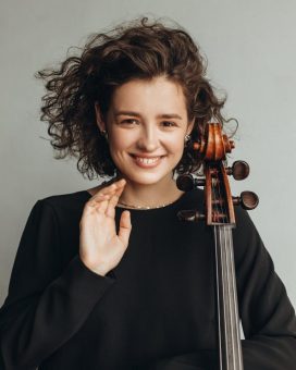 Anastasia Kobekina spielt Bachs Cellosuiten bei Kerzenschein