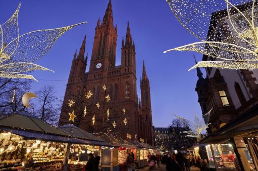 Festlicher Glanz beim 21. Sternschnuppenmarkt in Wiesbaden