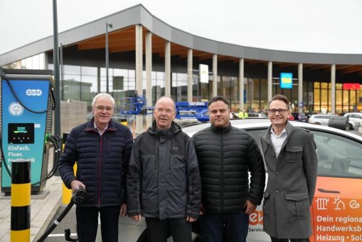 evm nimmt Schnellladesäulen in den Westerwald Arkaden in Höhr-Grenzhausen in Betrieb