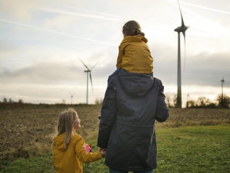 Einfach, sicher und schon mit kleinen Beträgen in die Energiewende investieren:  GP JOULE startet INVEST CROWD