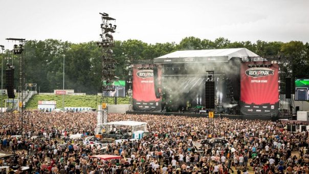 Hotmobil heizt ein bei „Rock im Park“