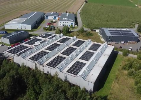 UNGER Kabel-Konfektionstechnik GmbH baut im Erzgebirge mit Qcells 264 kWp Solaranlage – Nachhaltigkeit als Wettbewerbsfaktor