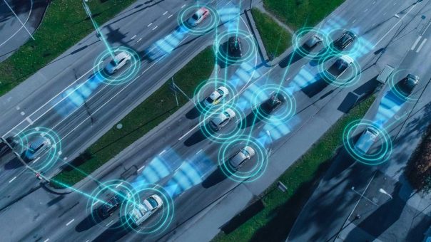 HELLA und TÜV Rheinland: Neue „Traffic Rule Engine“-Software für autonome Fahrzeuge