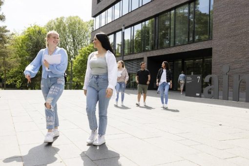 Erzieherakademie Heilbronn (EAH) begegnet Fachkräftemangel mit neuem Ausbildungsgang