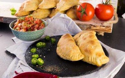 Urlaub auf dem Teller: Spanische Empanadas mit Kartoffelfüllung