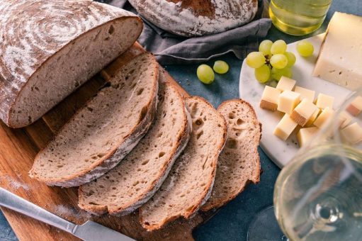 Schmeckt nach Sommer: Kartoffel-Winzerbrot mit Weißwein