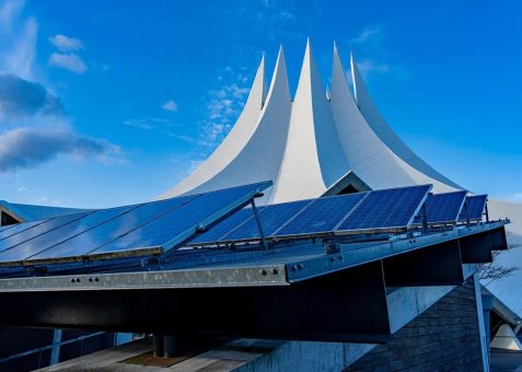 Ein Rekordjahr für den Solarausbau in Berlin – 2023: Berlin fördert Balkonkraftwerke und erreicht beeindruckende Resonanz