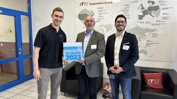 ITW Fastener Products GmbH wird „Premiumpartner Bildung“ des SKZ