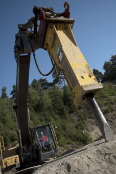 Neuer MB 1650 Hydraulikhammer –  geringeres Gewicht, gleiche Leistung