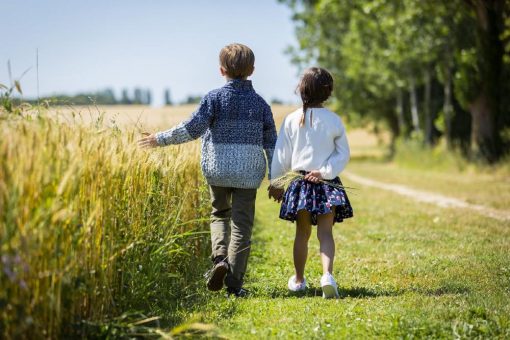 Schluss mit dem doppeltem Lottchen: Die neuen Geschwisterlooks bringen mehr Individualität in jede Kindergarderobe!