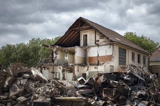 Wedau-Nord: Abbruch des Badehauses begonnen