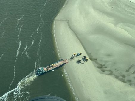 Sommer Sonne Strandsand – auf kleinster ostfriesischer Insel fährt ab sofort der Strandsand-Shuttle