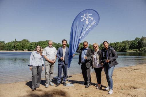 Dr. Andreas Philippi und Steffen Krach eröffnen Badesaison