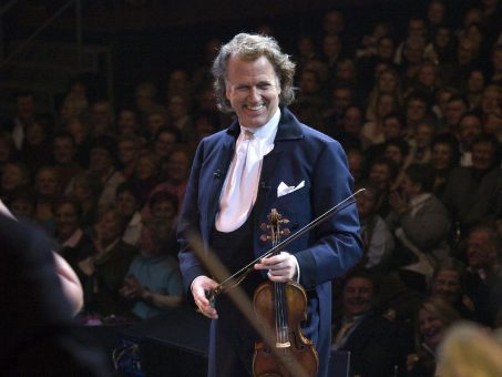 Walzerkönig und Weltstar: André Rieu kündigt vier neue Deutschland-Konzerte an!