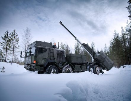 Rheinmetall mit der Lieferung von 48 geschützten HX-LKW für schwedische Archer-Artilleriesysteme beauftragt