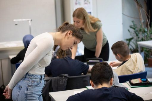 Zusätzlicher Weg ins Lehramt: Bis 30. Juni für neuen dualen Masterstudiengang bewerben