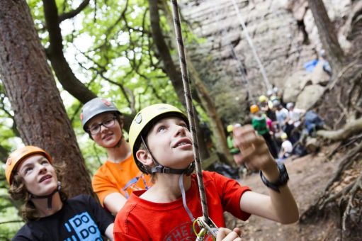 Plätze frei für Sport-Camps, Lernferien und Outdoor-Reisen