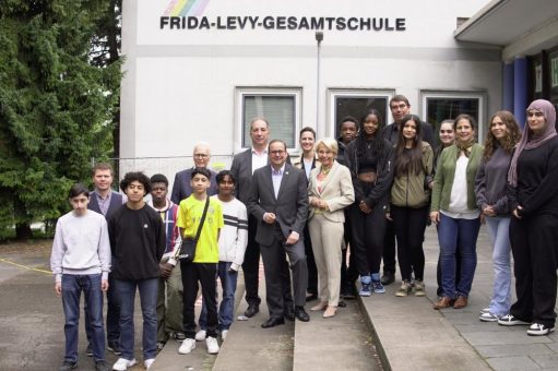 200 Schüler*innen können Herbert Grönemeyer kostenlos in Essen und Bochum erleben