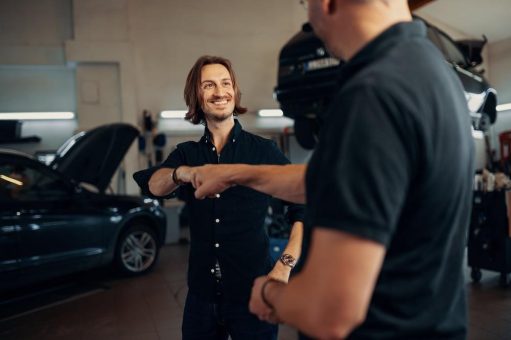 Ein Werkstattkonzept als Erfolgsrezept? Robert Merz und die KFZ-Rockstars blicken über den Tellerrand