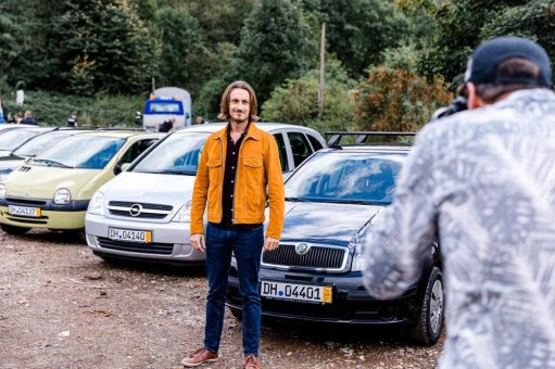 Gipfeltreffen in Kfz-Branche: Nach Fahrzeugspenden für Ahrtaler Flutopfer sind KFZ-Rockstars weiter im Einsatz für die Autofahrer