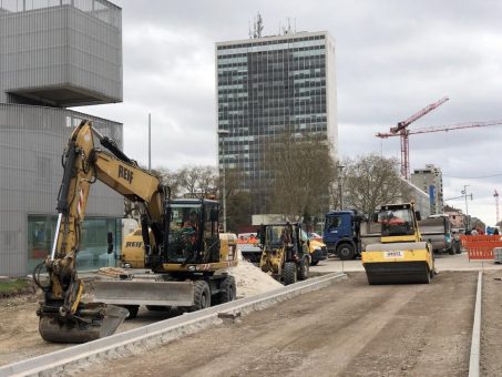 Die Hilfsbrücken am Karlstor sind ausgehoben – jetzt beginnt der Rohbau am letzten Abschnitt des Autotunnels