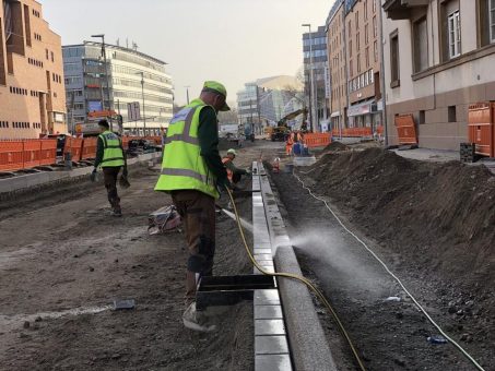 Die Osthälfte der Kriegsstraße erhält ihr endgültiges Gesicht