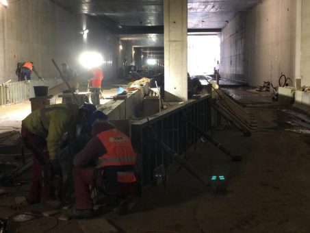 Straßen entstehen im und auf dem Autotunnel Kriegsstraße