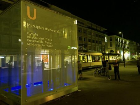 Licht-Test für den Haltestellen-Aufzug