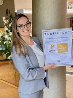 Nach erfolgreicher Prüfung zur „Certified Event Location“ im Gespräch mit Mirjana Bleich vom Van der Valk Hotel Berlin Brandenburg