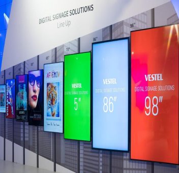 Digital Signage und Touch Display Lösungen von Vestel im Portfolio von COMM-TEC