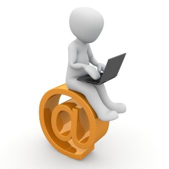 Professionelles E-Mail Konto: Warum eine eigene Domain sinnvoll ist